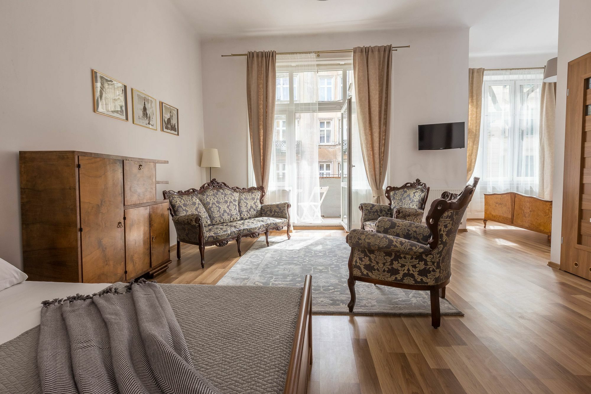 Fragola Budget Apartments & Rooms คราคูฟ ภายนอก รูปภาพ