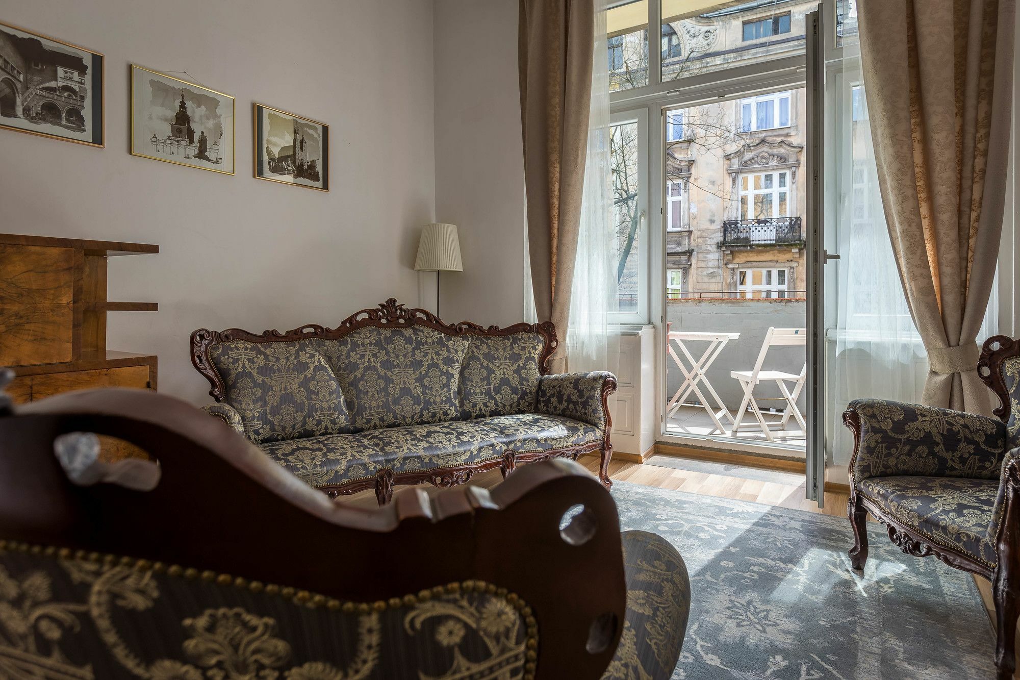 Fragola Budget Apartments & Rooms คราคูฟ ภายนอก รูปภาพ